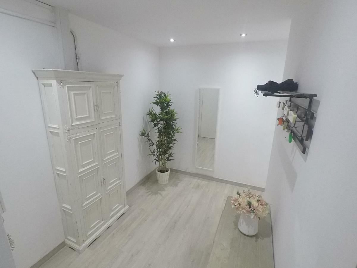 Your Home - Sagrada Familia Apartment Барселона Екстериор снимка